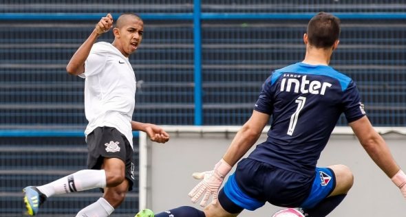 Dupla De Jovens Emprestados Pelo Corinthians Retorna Após Encerramento ...