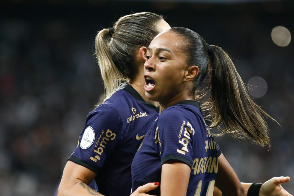 Corinthians Feminino ultrapassa marca de 100 gols na temporada