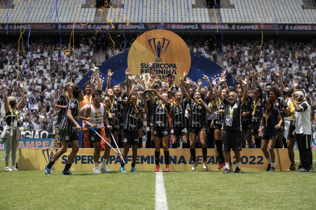 Palmeiras Campeã Paulistão Feminino, Corinthians Campeã Copa Paulista e  Champions Feminina