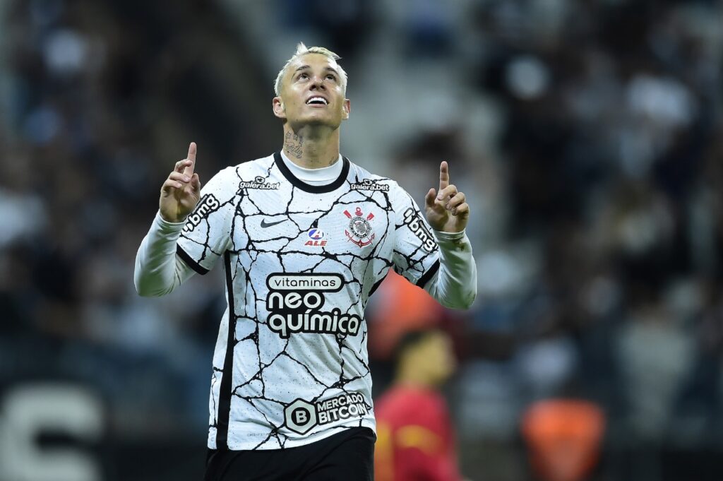 Renato Augusto joga hoje? Os lesionados e suspensos do Corinthians