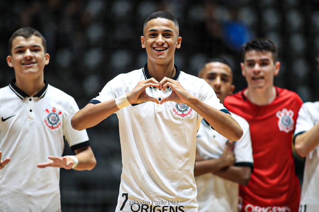 Três categorias do futsal iniciação do Timão estreiam no Paulistão 2022