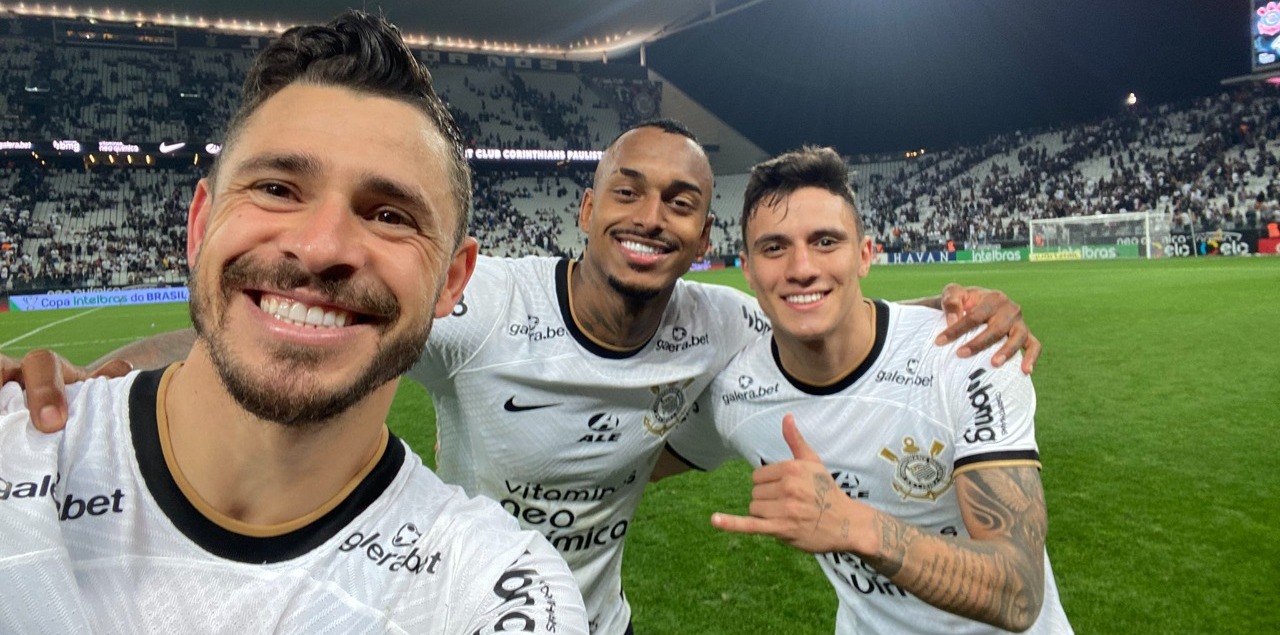 Jogador que trabalhou com Vítor Pereira na Turquia recebe sondagem do  Corinthians