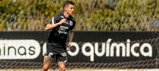 Em post, Iván Angulo se despede do Cruzeiro: 'Fiz questão de jogar