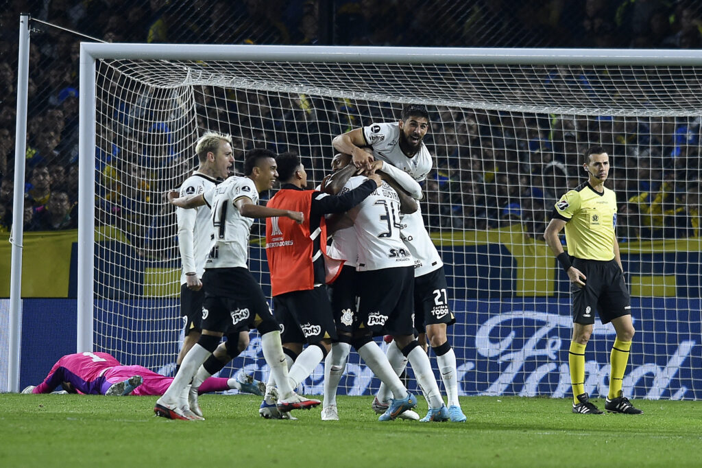 Boca Juniors x Corinthians Quem Será o Vencedor??? - FootBall Heads Copa  Libertadores 2022 