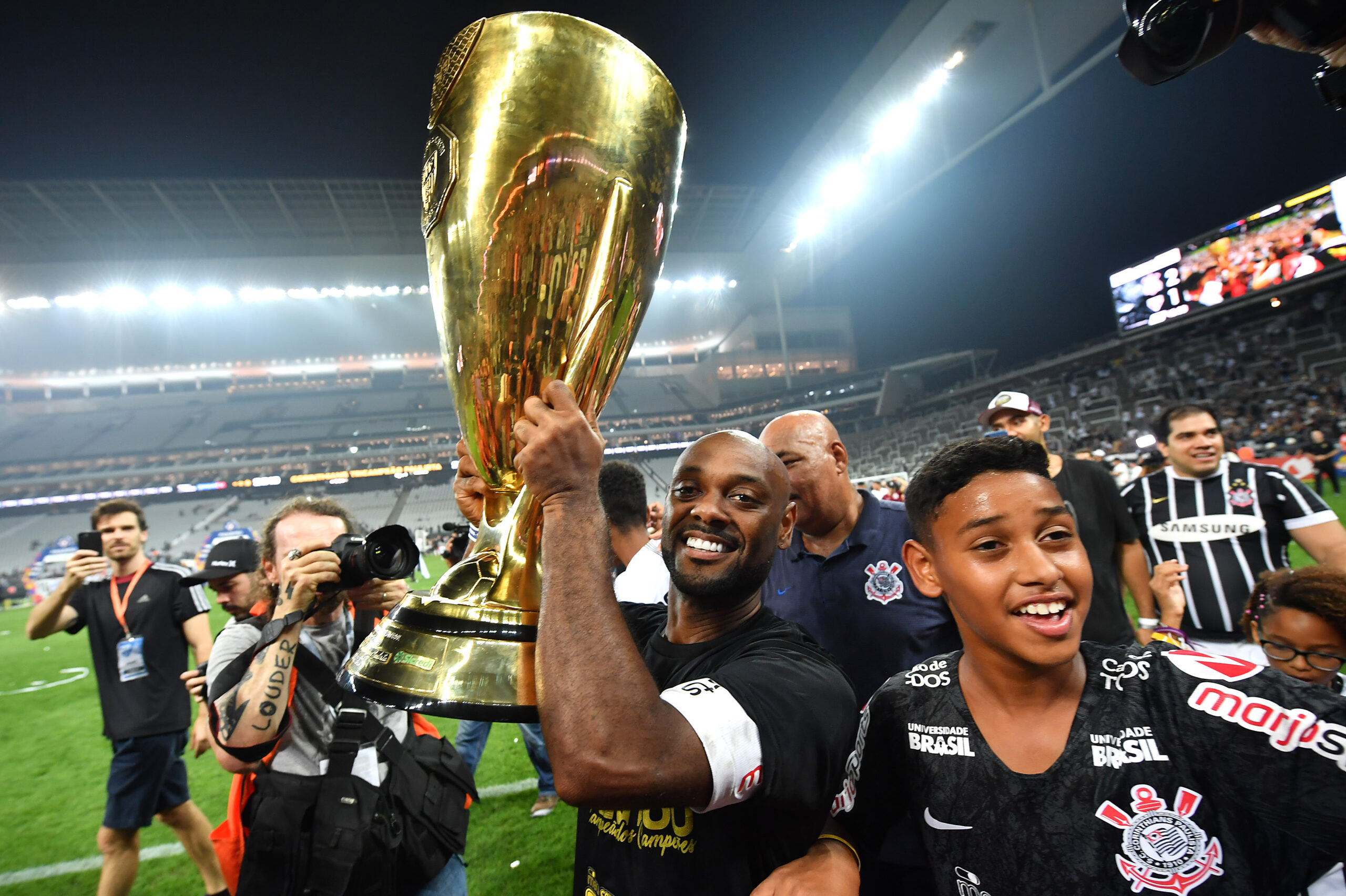 Cria do Corinthians lidera artilharia do Campeonato Russo e é o