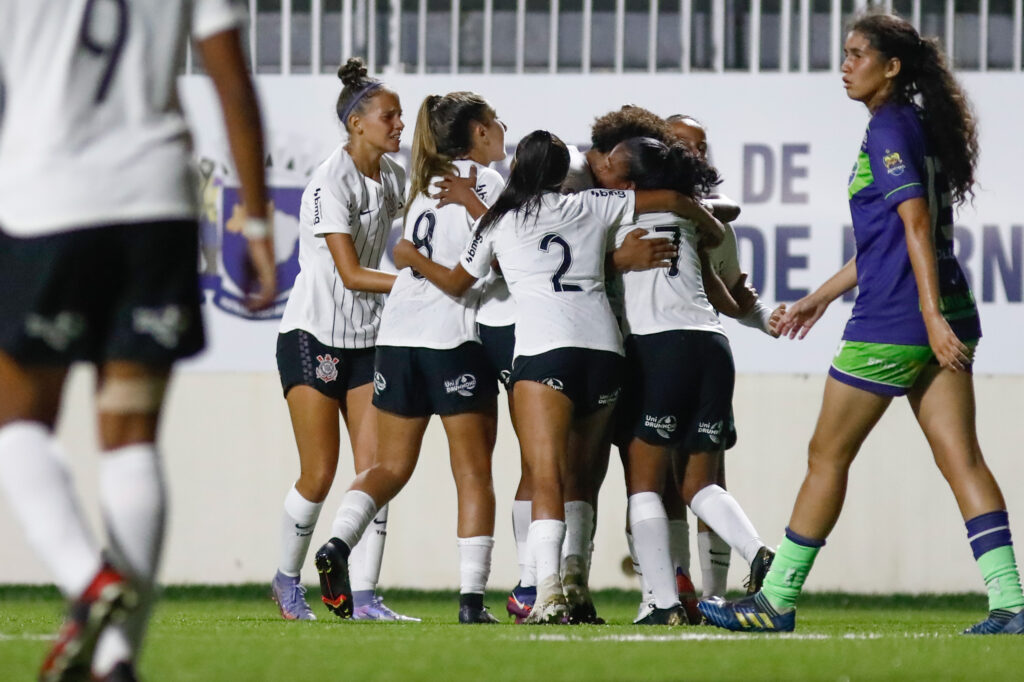 Corinthians goleia São José e se classifica para a próxima fase do  Paulistão Feminino Sub-17