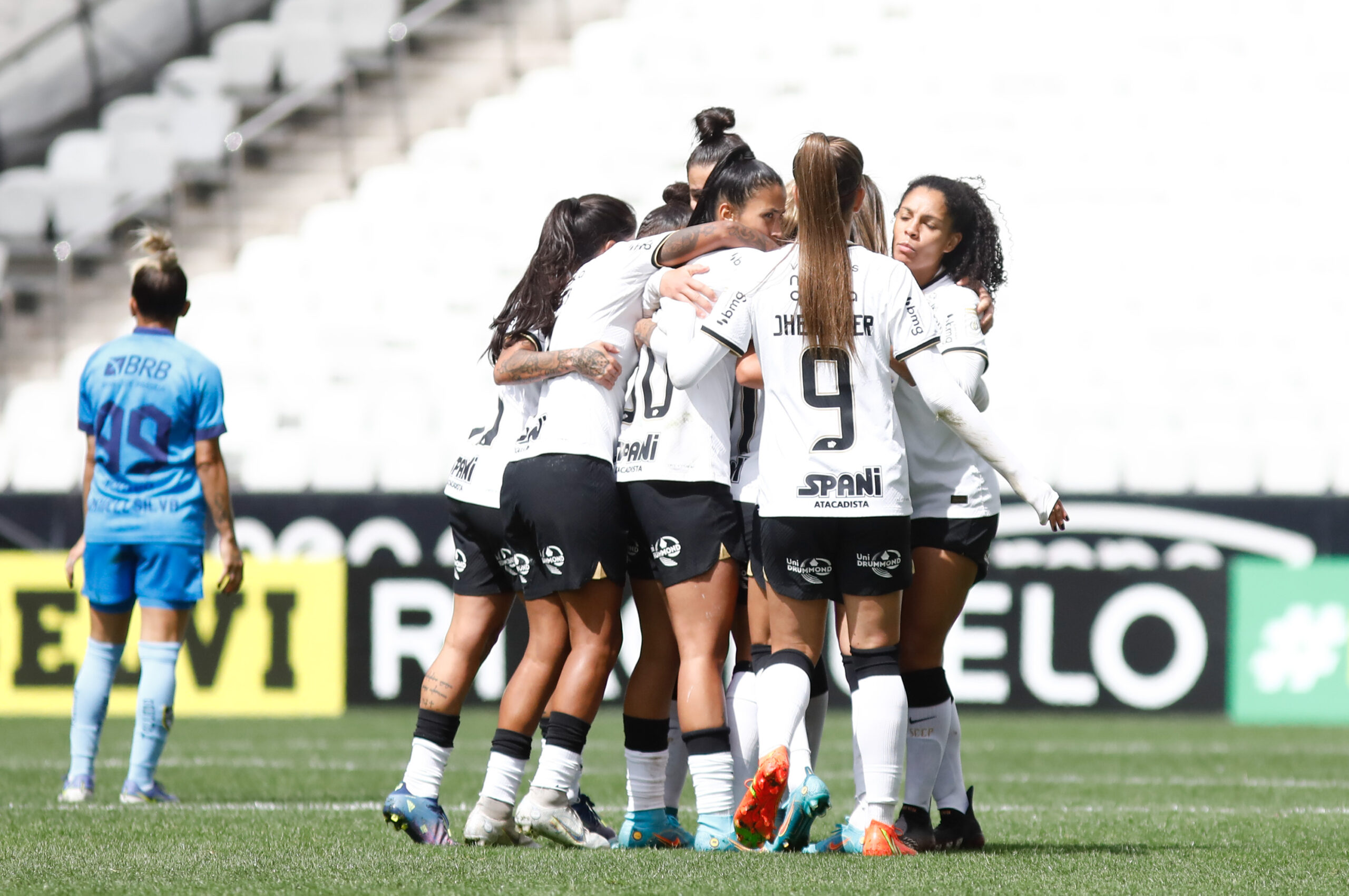 Jogadoras do Corinthians Futebol Feminino venceram o Juventus por 4 a 0