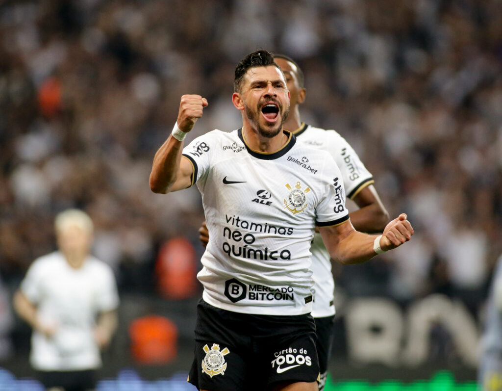 Giuliano é confirmado como desfalque do Corinthians para jogo da Copa do Brasil