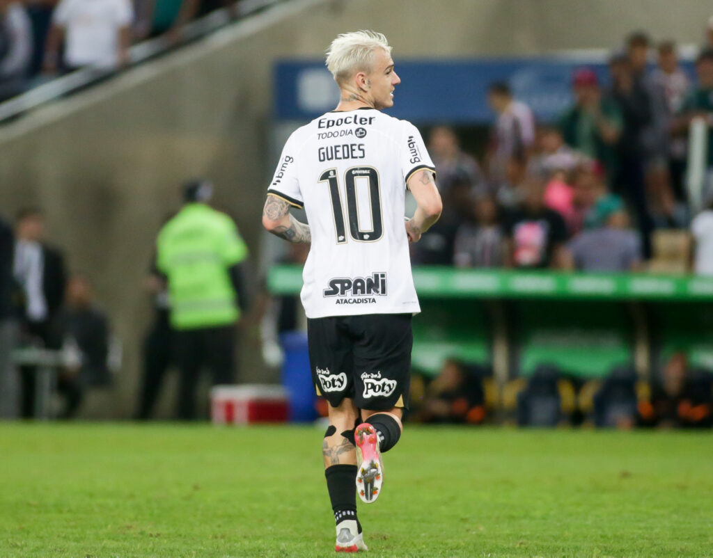 Ele é a joia do Corinthians, está jogando muito e atraiu olheiros da Europa  para vê-lo