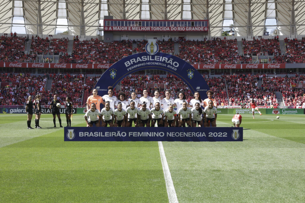 Inter e Corinthians fazem primeiro jogo da final do Brasileirão