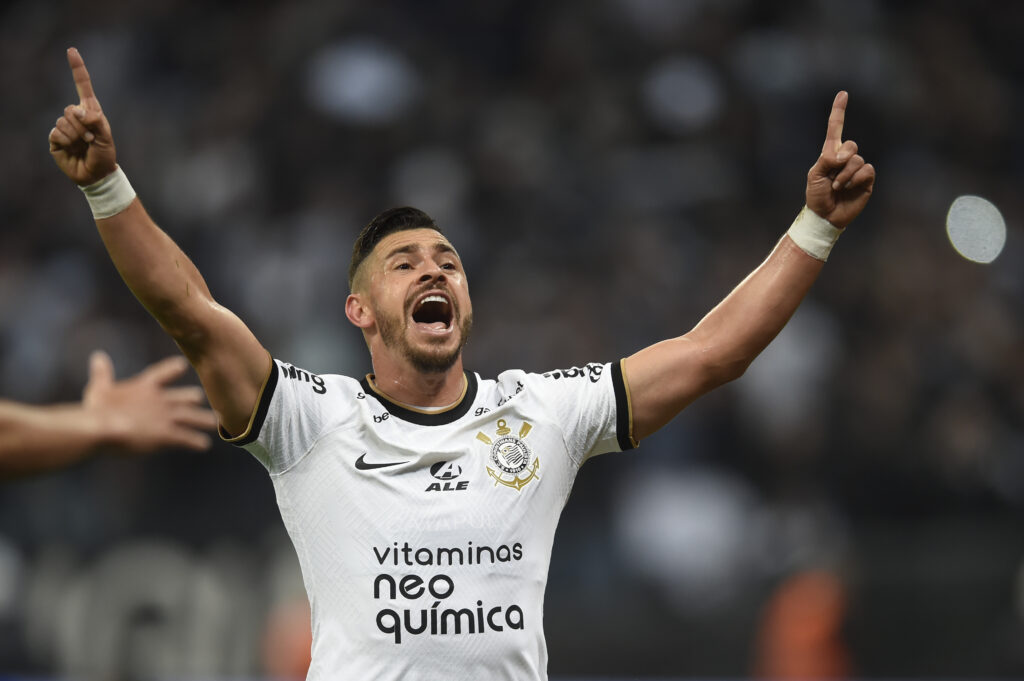 Giuliano busca marca que um jogador do Corinthians não conquista na Copa do Brasil há 20 anos