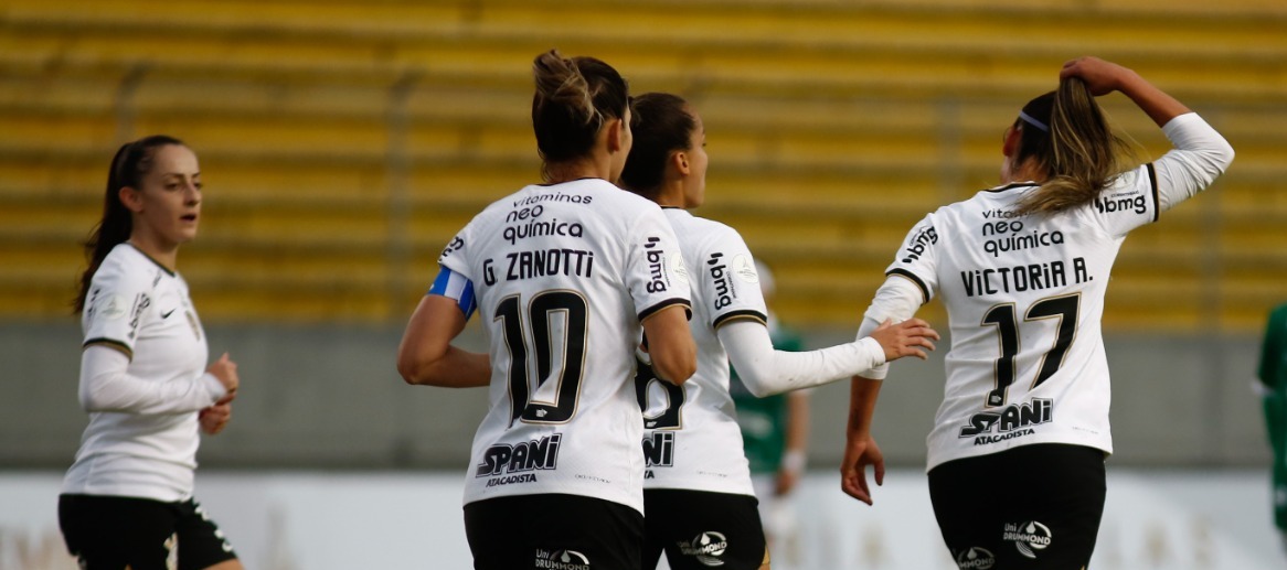 Diany (#8 Corinthians) during the Campeonato Paulista Feminino football  match between Sao Jose EC and