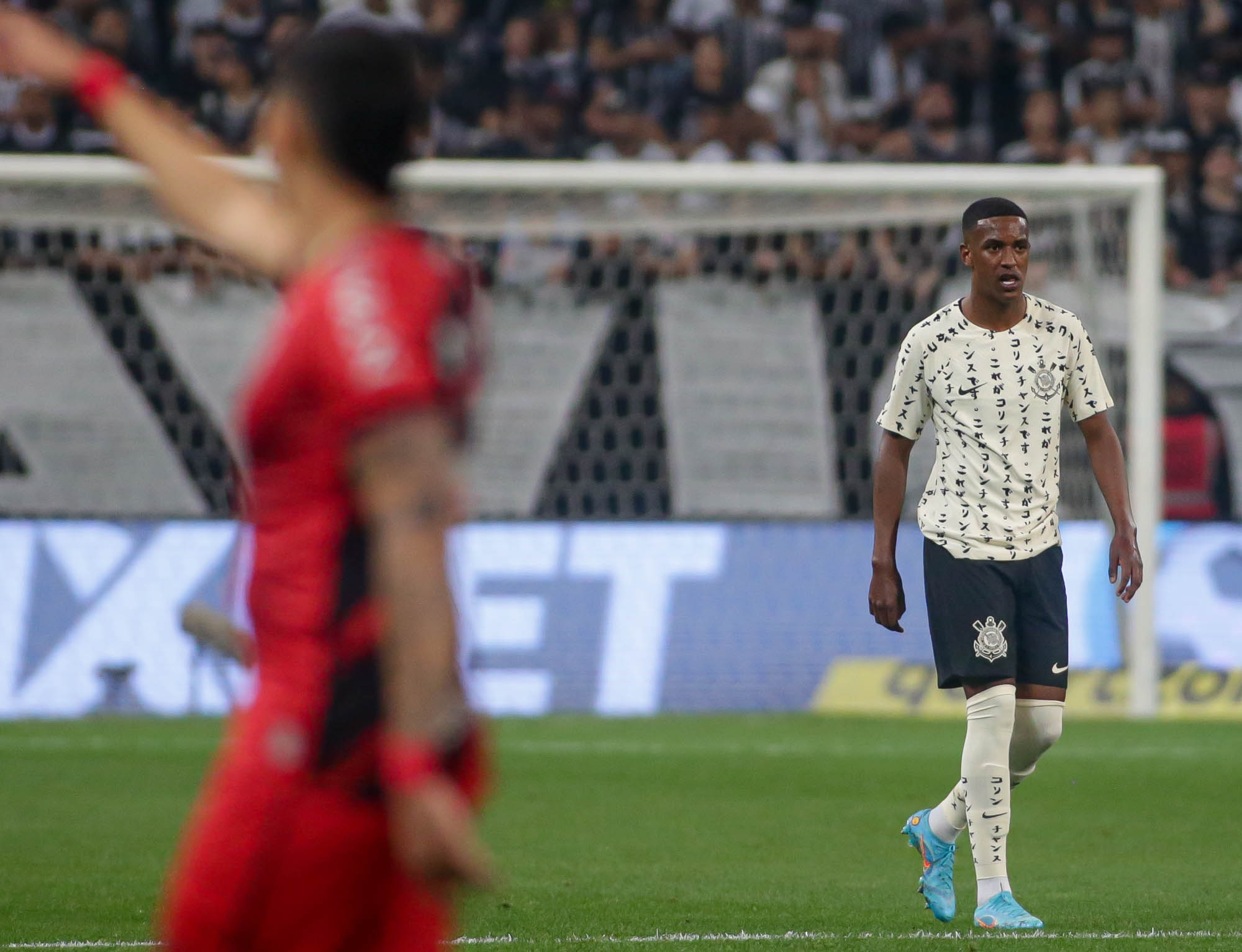 Gil se torna o terceiro jogador do Corinthians com mais jogos na Neo  Química Arena; clube parabeniza