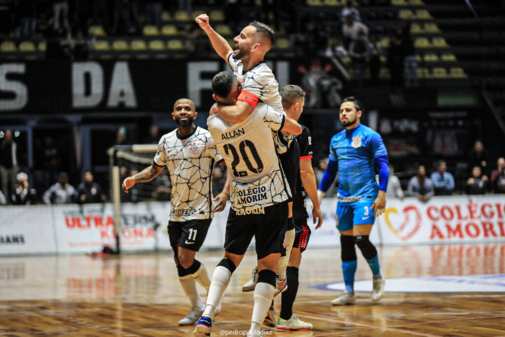 Corinthians traz de volta o melhor jogador da LIGA FUTSAL. - Nova