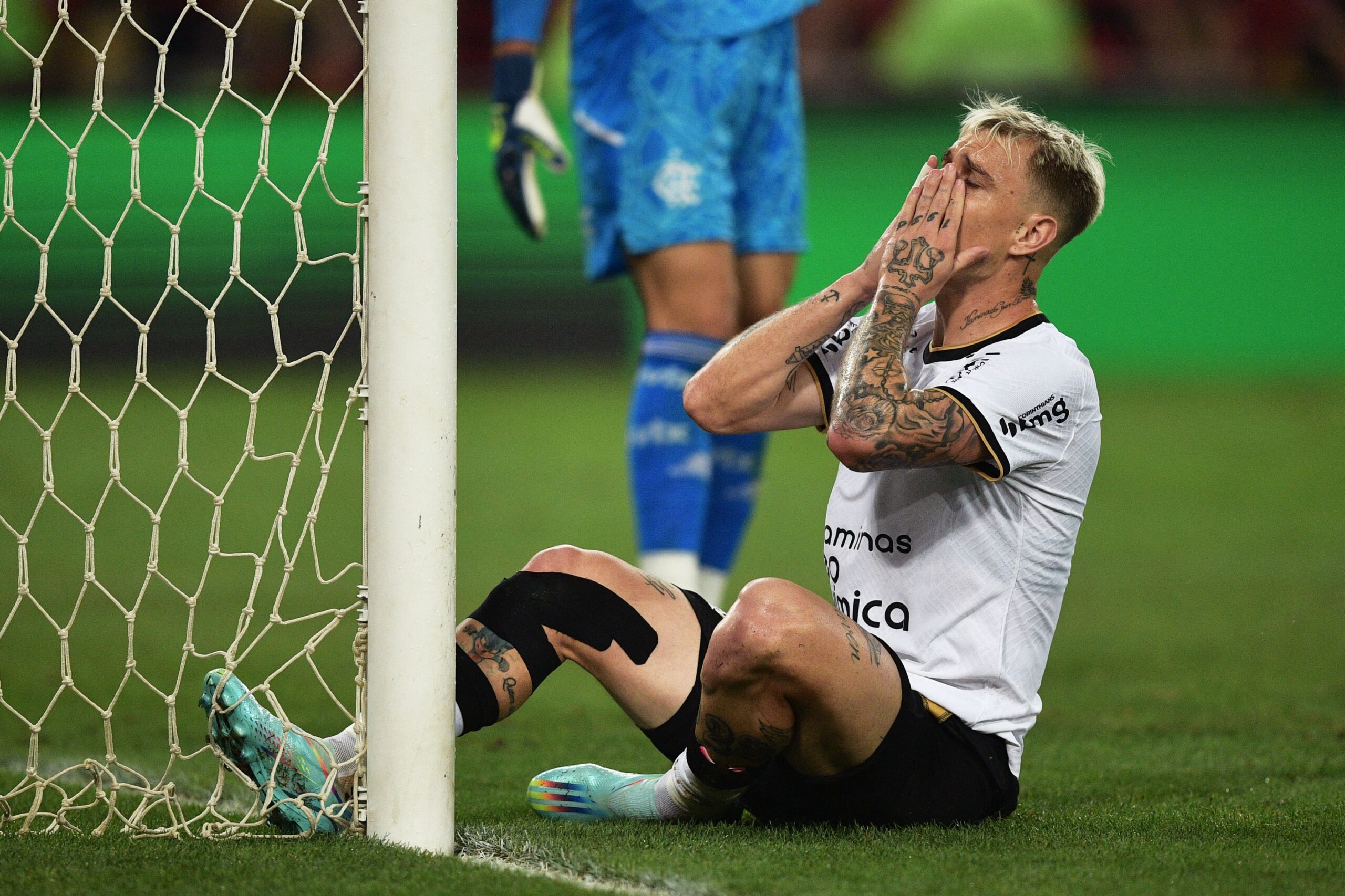 Corinthians encerra temporada com três títulos e fala em 'ano desafiador