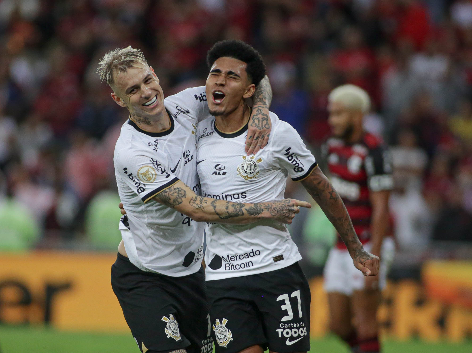 Cria do Corinthians lidera artilharia do Campeonato Russo e é o