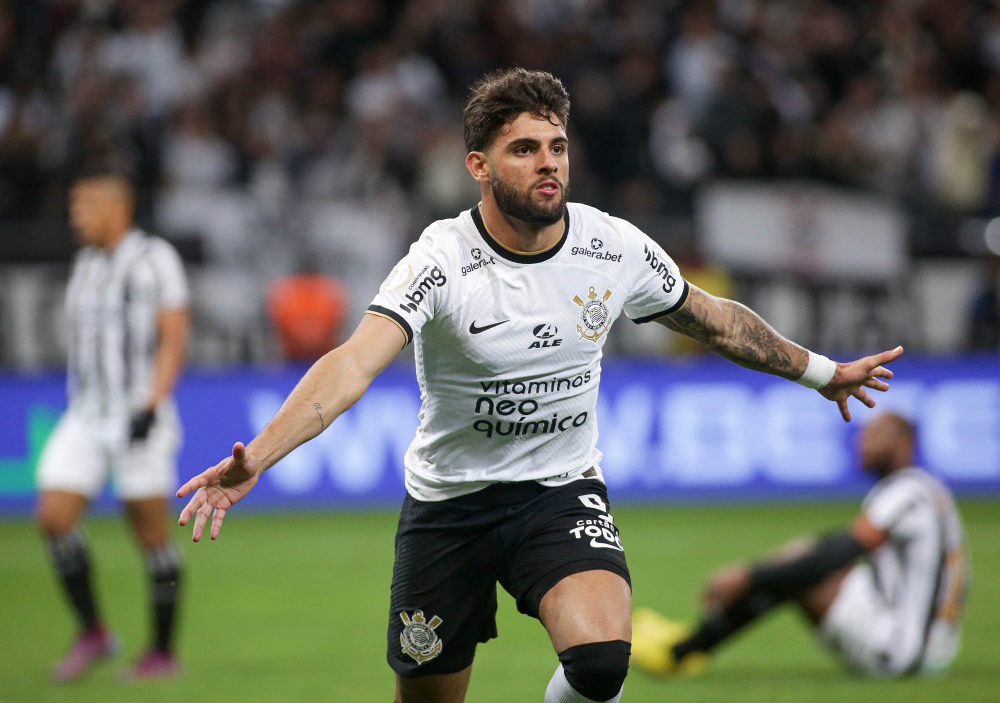 Yuri Alberto avalia empate do Corinthians em casa como positivo e