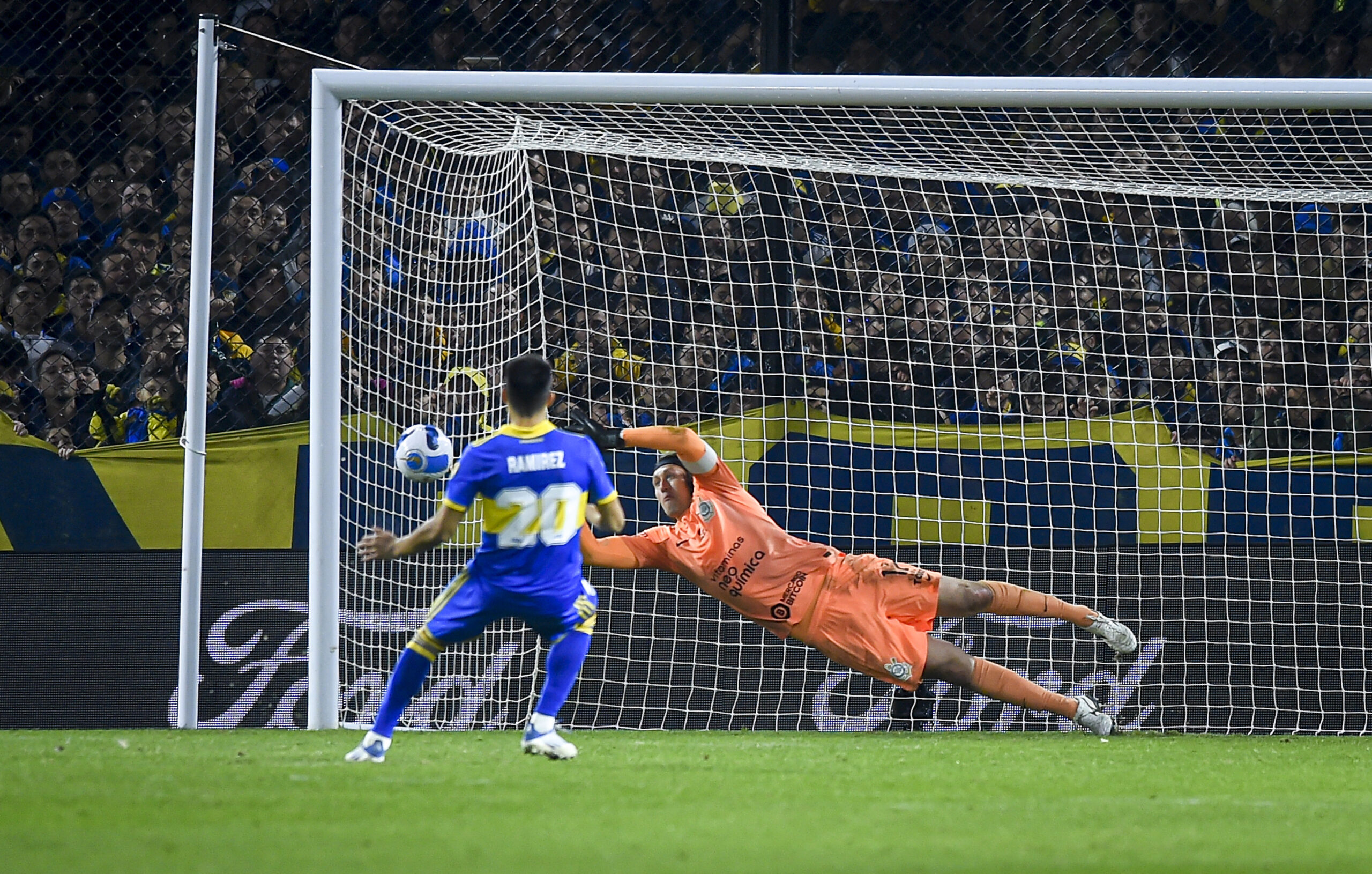 Cássio pega seu primeiro pênalti pelo Corinthians em Libertadores; veja  lista de defesas, corinthians