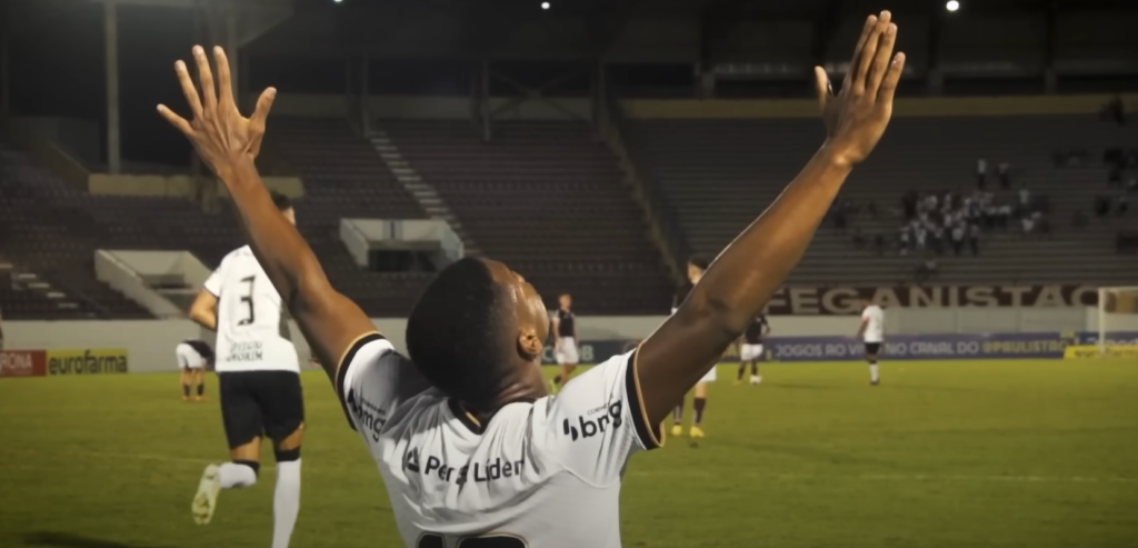 Acesso Total! Série exibe preleção, intervalo e festa do Corinthians em  clássico: Era pra ter feito seis, corinthians