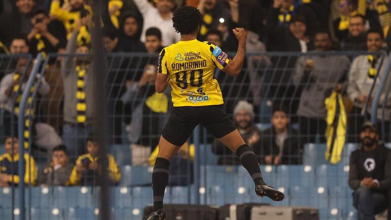 Jogo Aberto on X: VIRADA EM 5! O Al Nassr venceu o Damac por 2 a