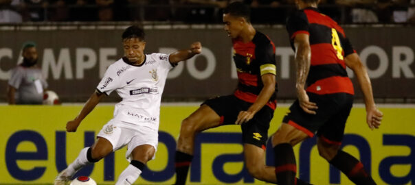 Acesso Total! Série exibe preleção, intervalo e festa do Corinthians em  clássico: Era pra ter feito seis, corinthians