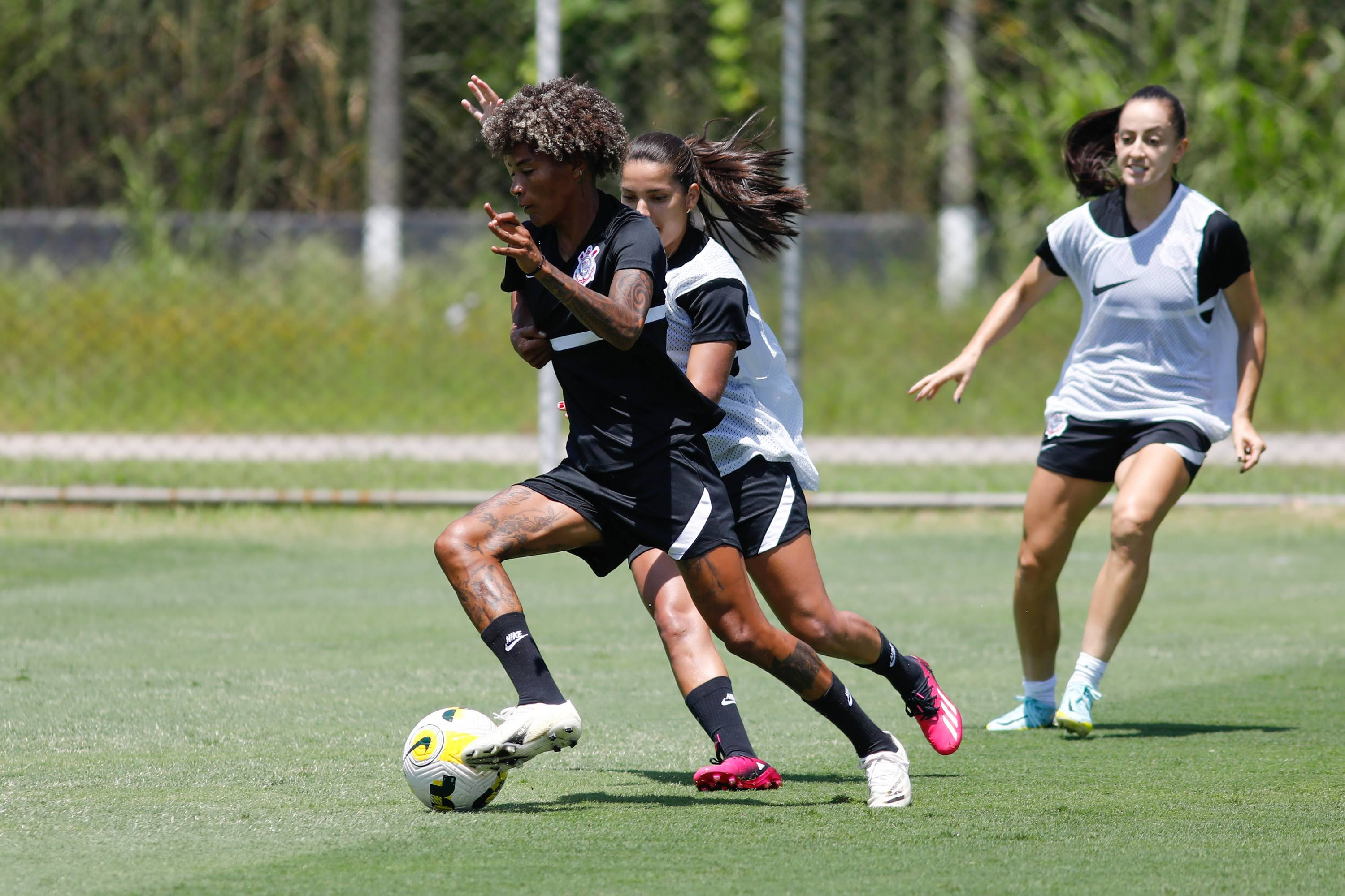 Corinthians on X: Fiel, domingo é dia decisão para as Brabas do Timão! É o  segundo jogo da final da Copa Paulista Feminina, na Arena Barueri! 💜   / X