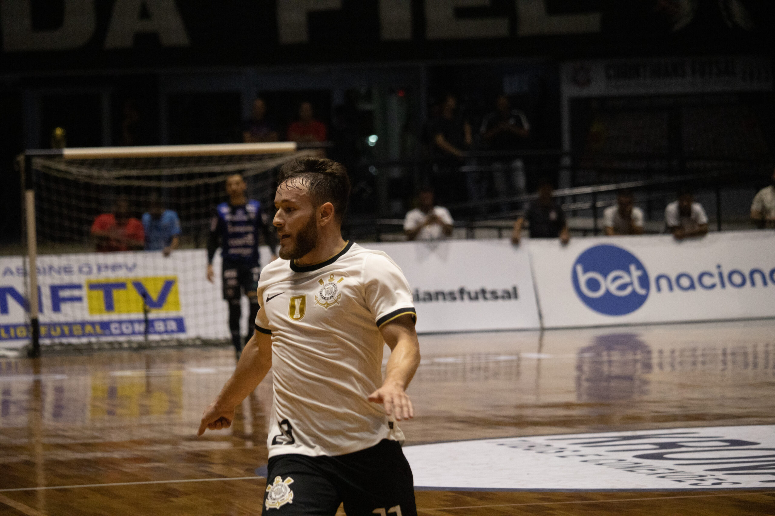 Equipe de futsal de Bragança Paulista estreia com vitória no