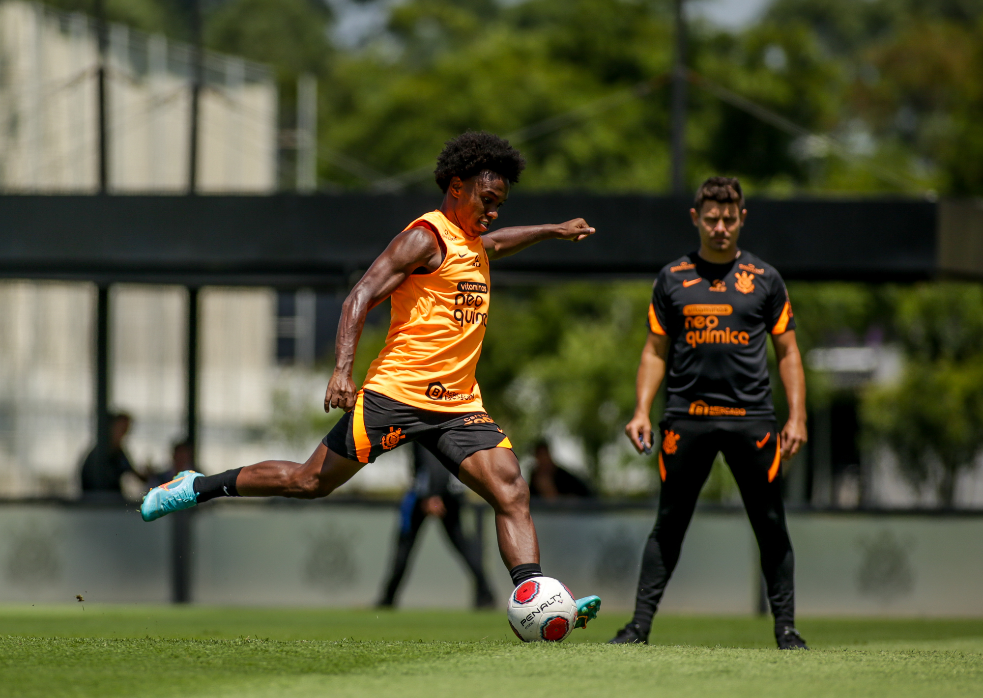 Victor lamenta derrota do Atlético e cita 'lance de sorte' do