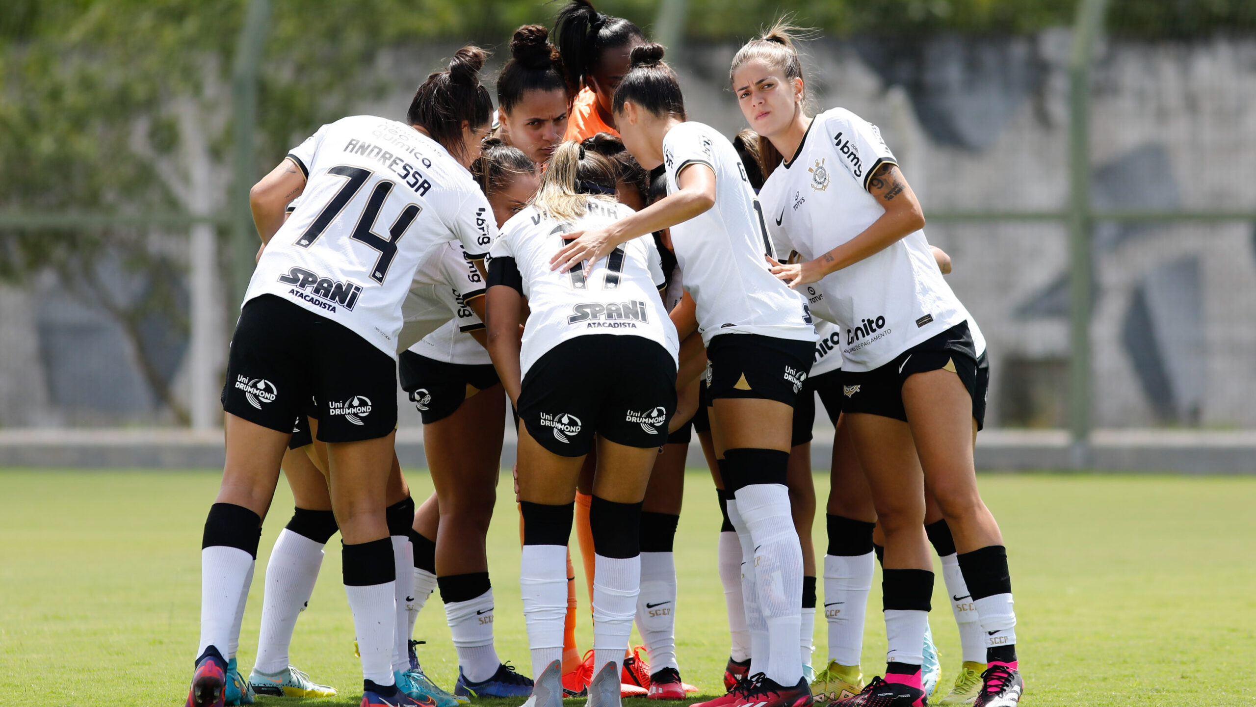 Jogadoras do Bahia inspiram meninas: 'Representatividade como espelho