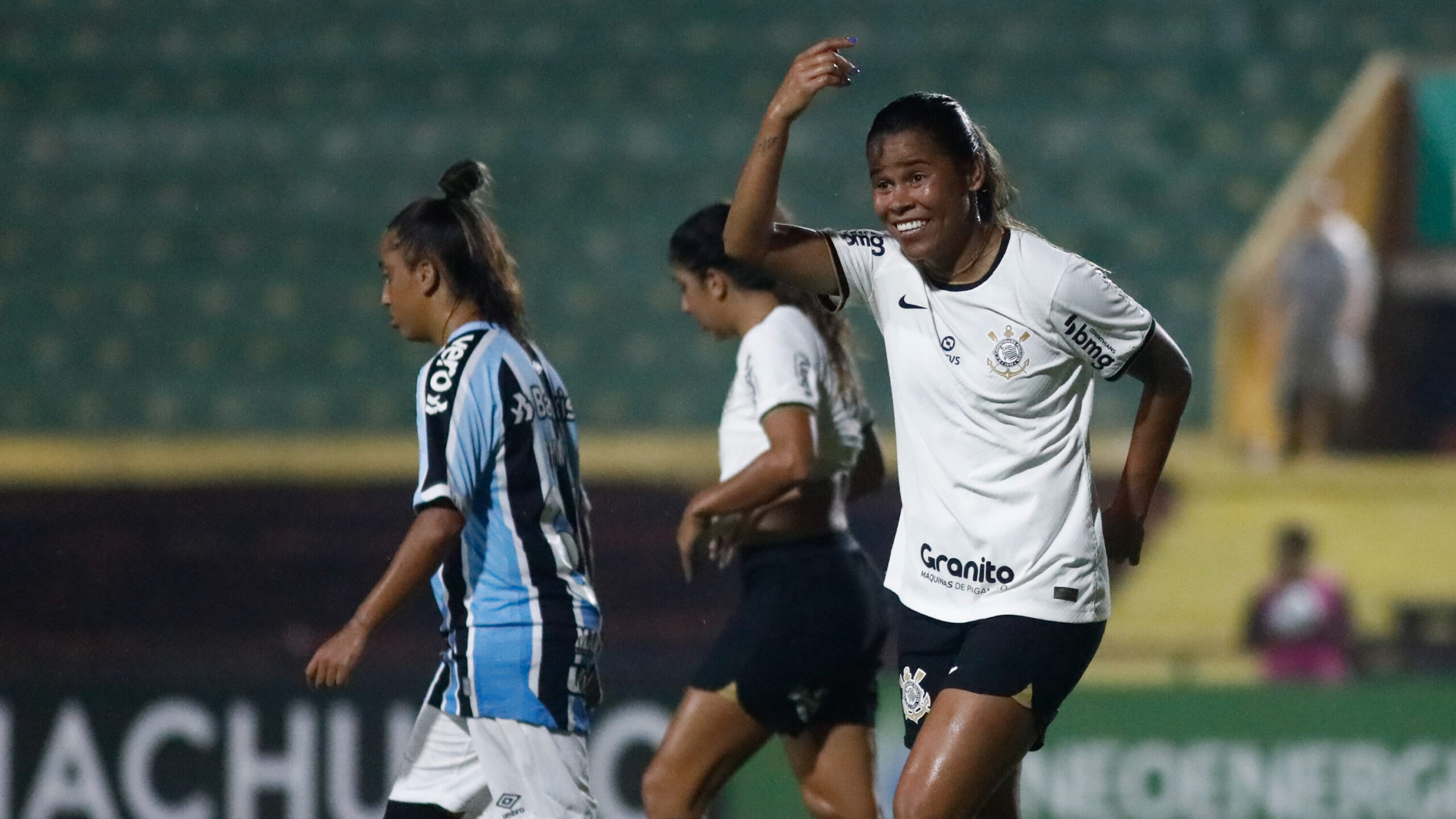 Quinteto do Corinthians aparece em votação para eleger seleção da rodada do  Brasileirão Feminino
