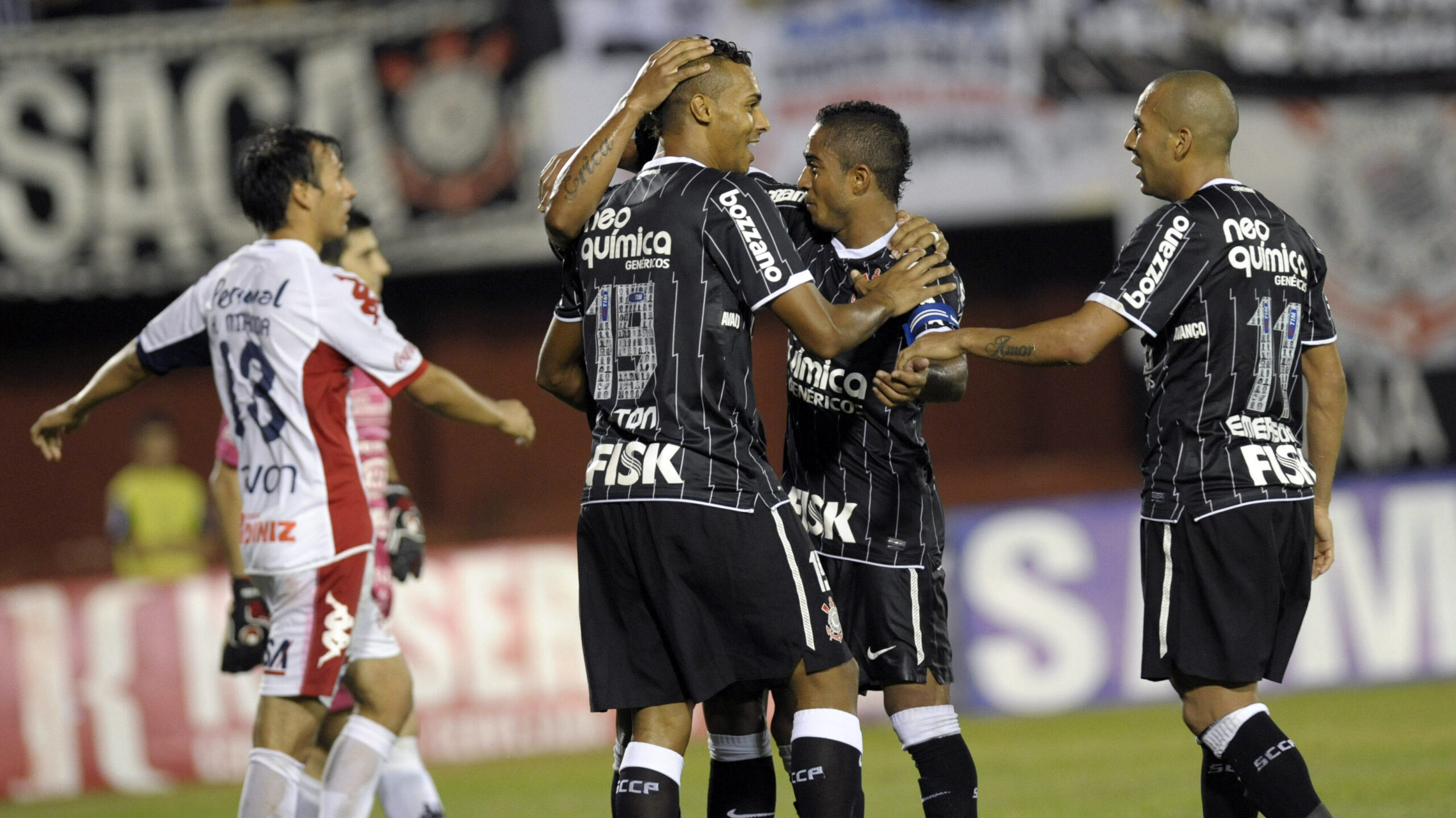 Atacante Campeão Da Libertadores Pelo Corinthians Acerta Com Clube Da ...