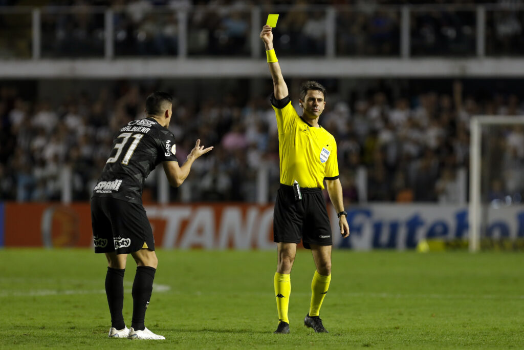 Mais uma possível alteração às regras do futebol: agora, no