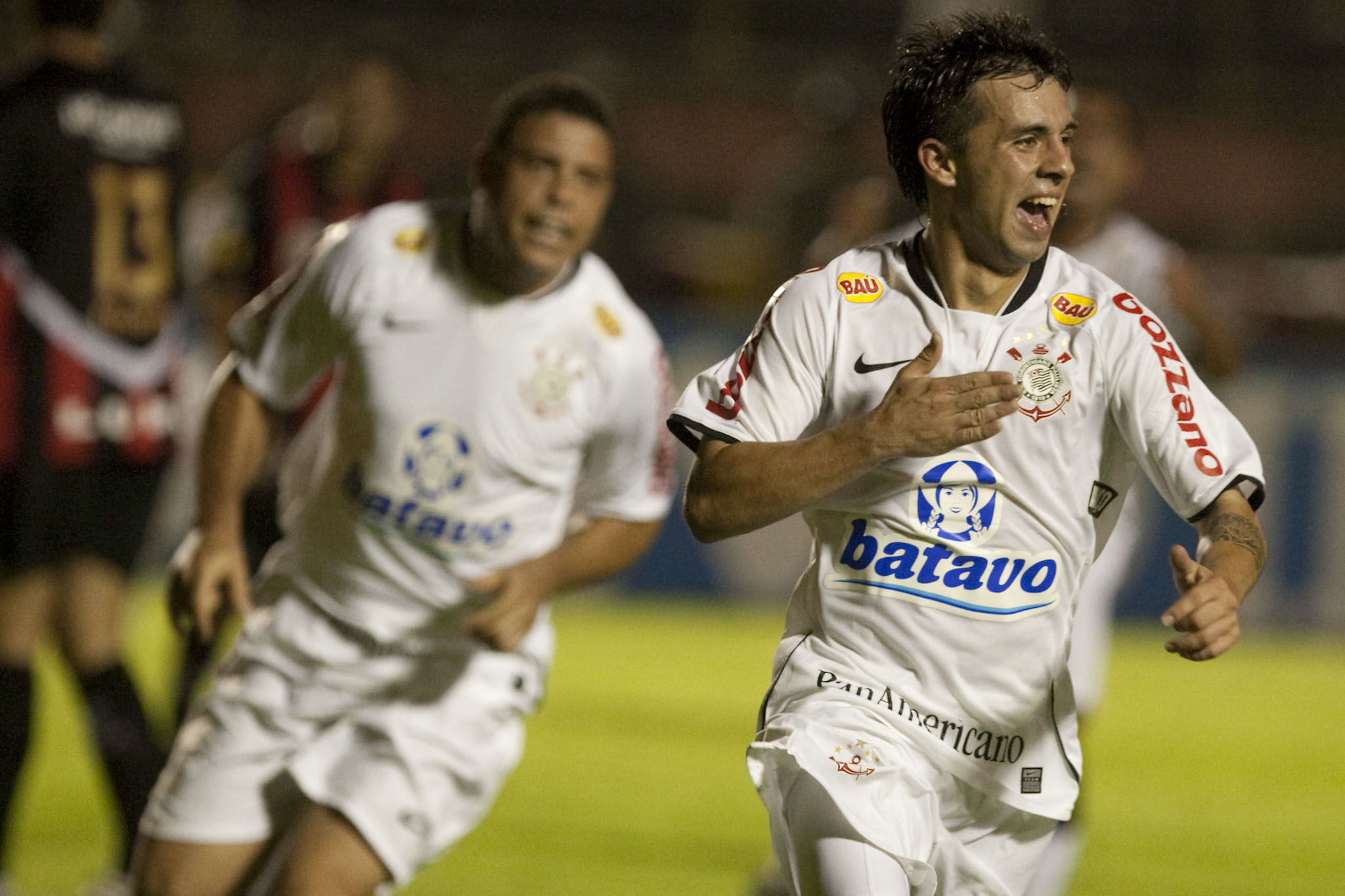 Meia Ex-corinthians Rasga Elogios A Ronaldo Fenômeno E Revela Como Era 