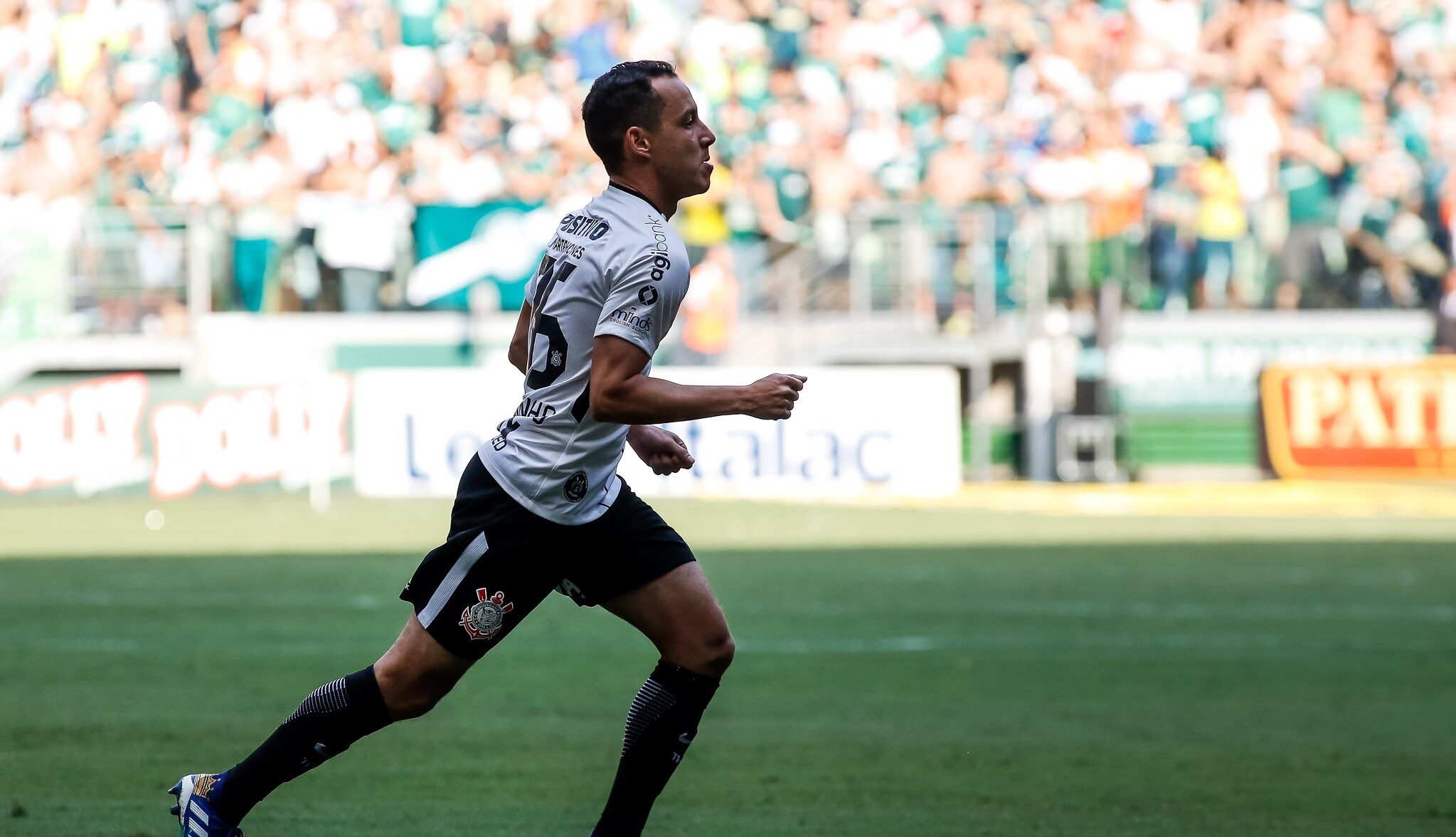 Como basquete do Corinthians calou críticas para sonhar com título