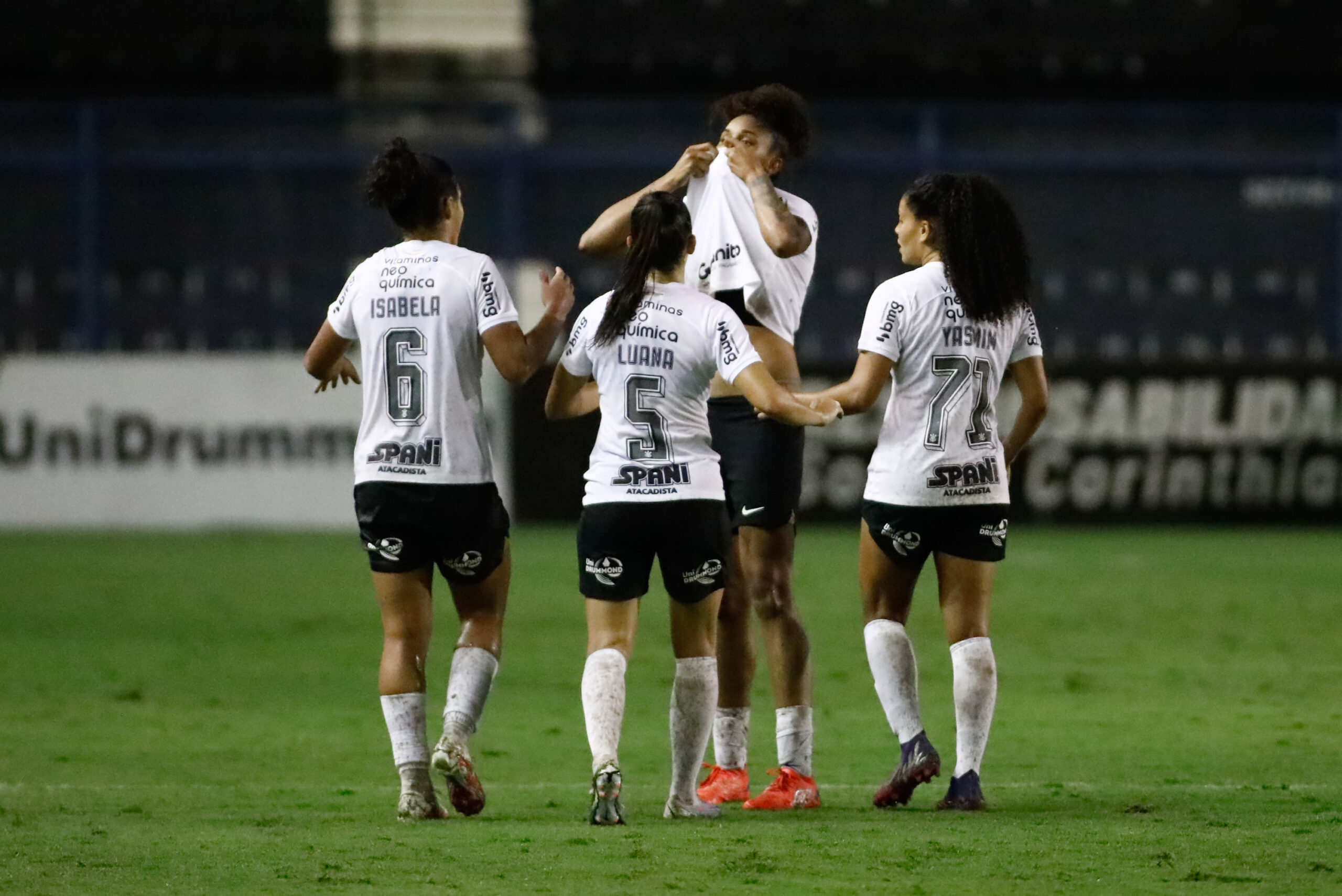 RespeitaAsMinas - A história de sucesso da equipe feminina do Corinthians -  Fut das Minas