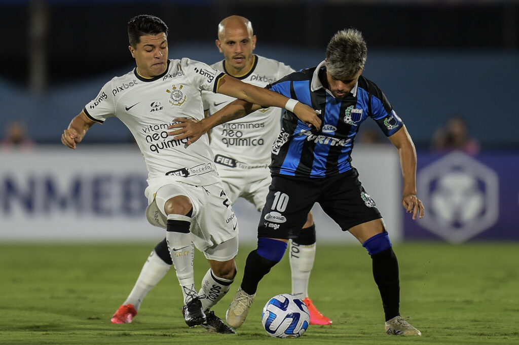 Corinthians encara o Liverpool-URU na estreia da Libertadores