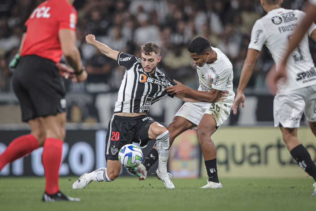 Corinthians perde chances e cede empate ao Atlético Mineiro em Itaquera -  Placar - O futebol sem barreiras para você