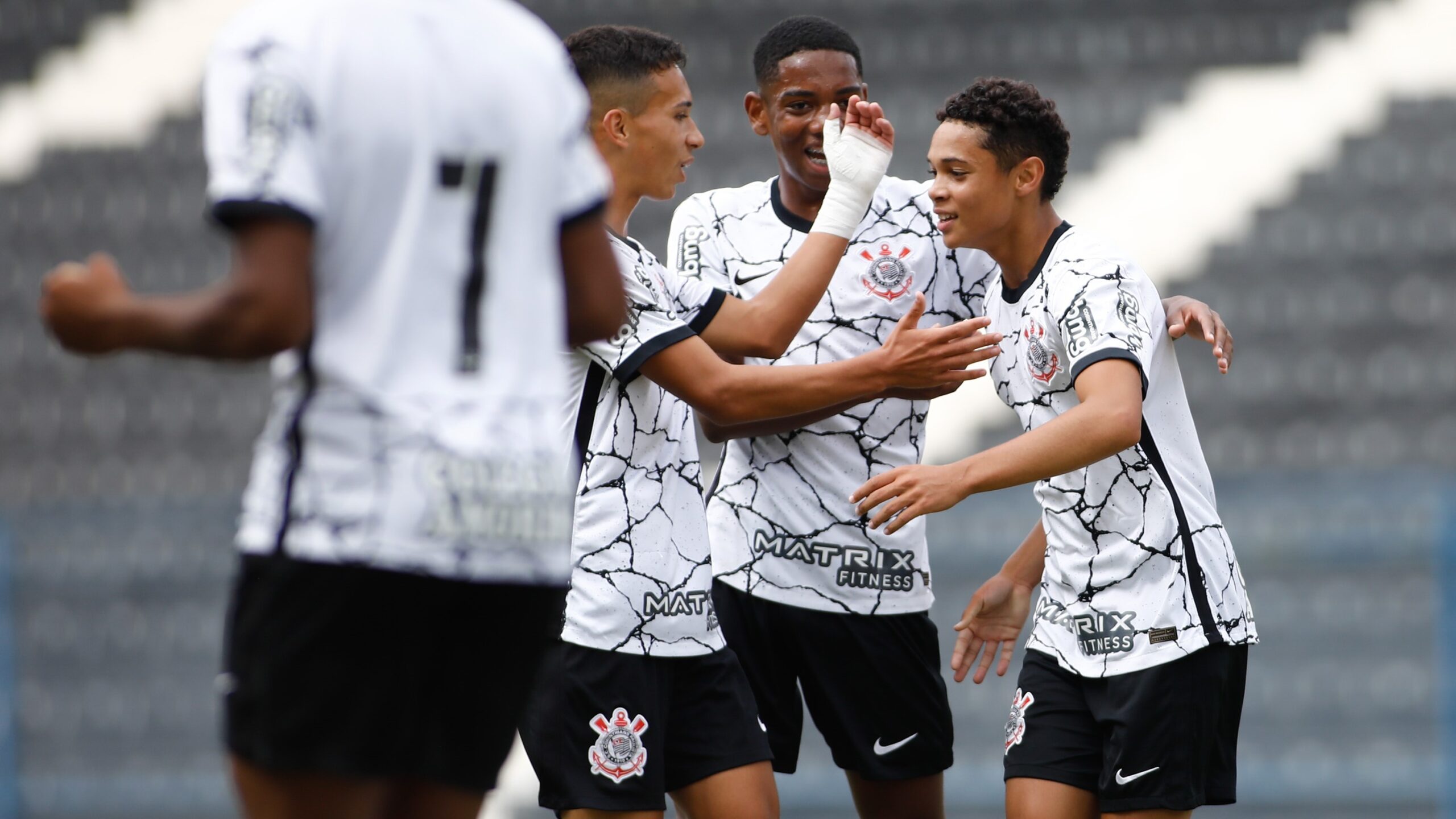 Vôlei Feminino do Corinthians enfrenta o Guarulhos pelo Campeonato Paulista  Sub-13