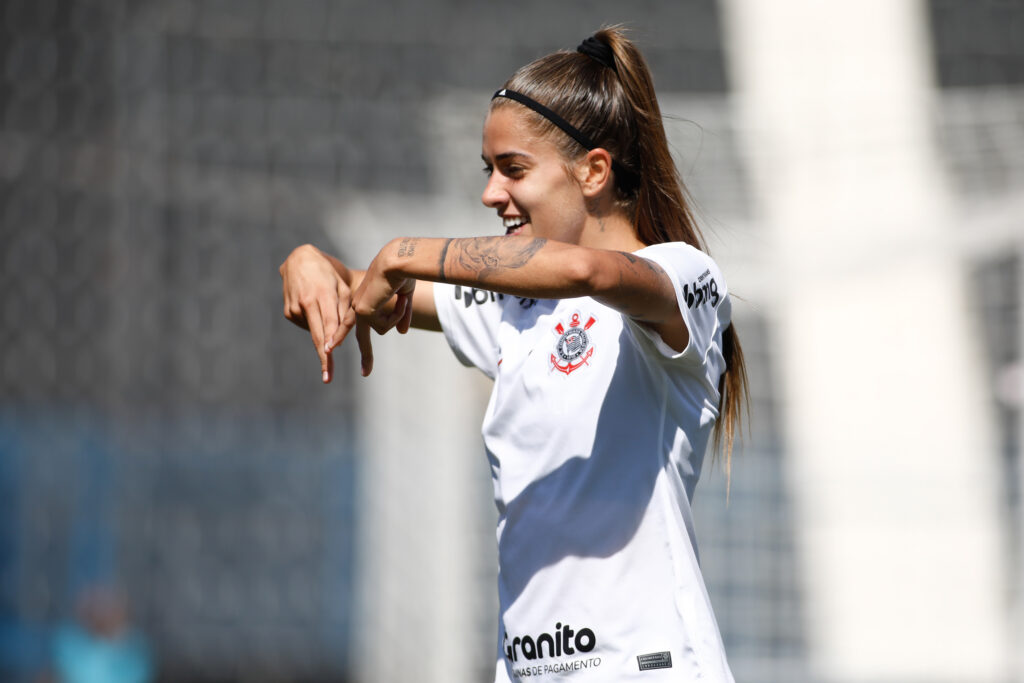 Corinthians faz 12 a 0 no Ska Brasil e assume liderança do Campeonato  Paulista feminino