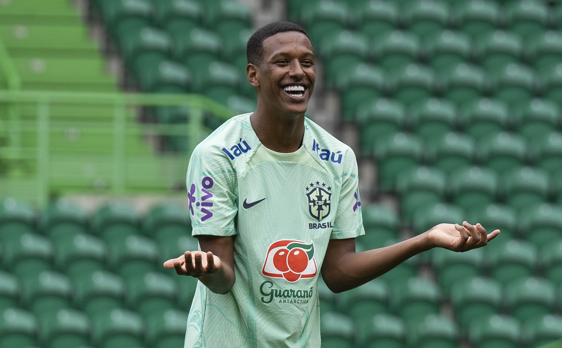 Três brasileiros concorrem ao prêmio de melhor jogador de futsal do mundo;  veja lista