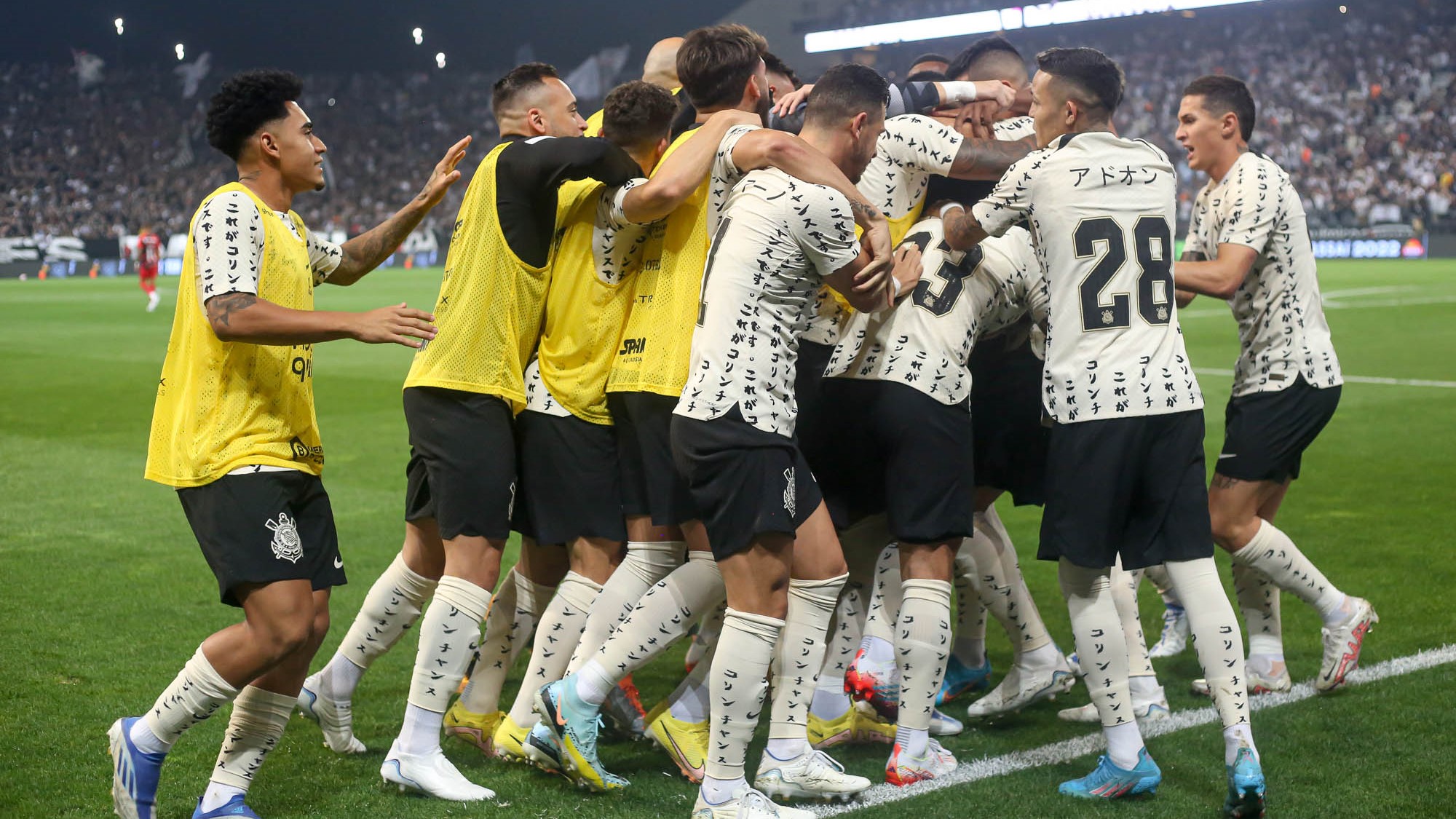 Último Jogo Entre Corinthians E Athletico-PR Teve Gol De Zagueiro E ...