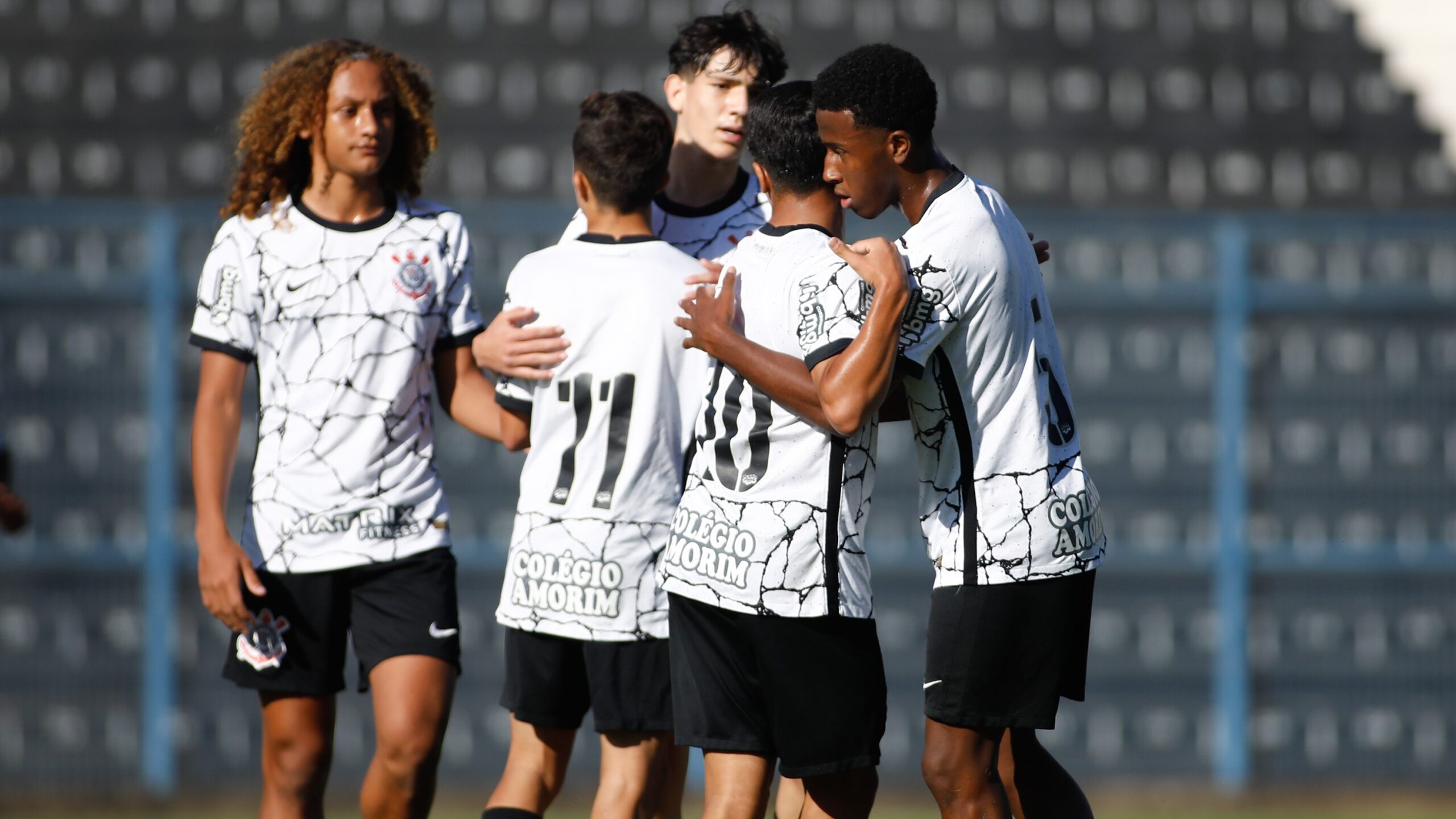 Luxemburgo fecha treino do Corinthians para 'não dar armas' ao Fortaleza na  Sul-Americana