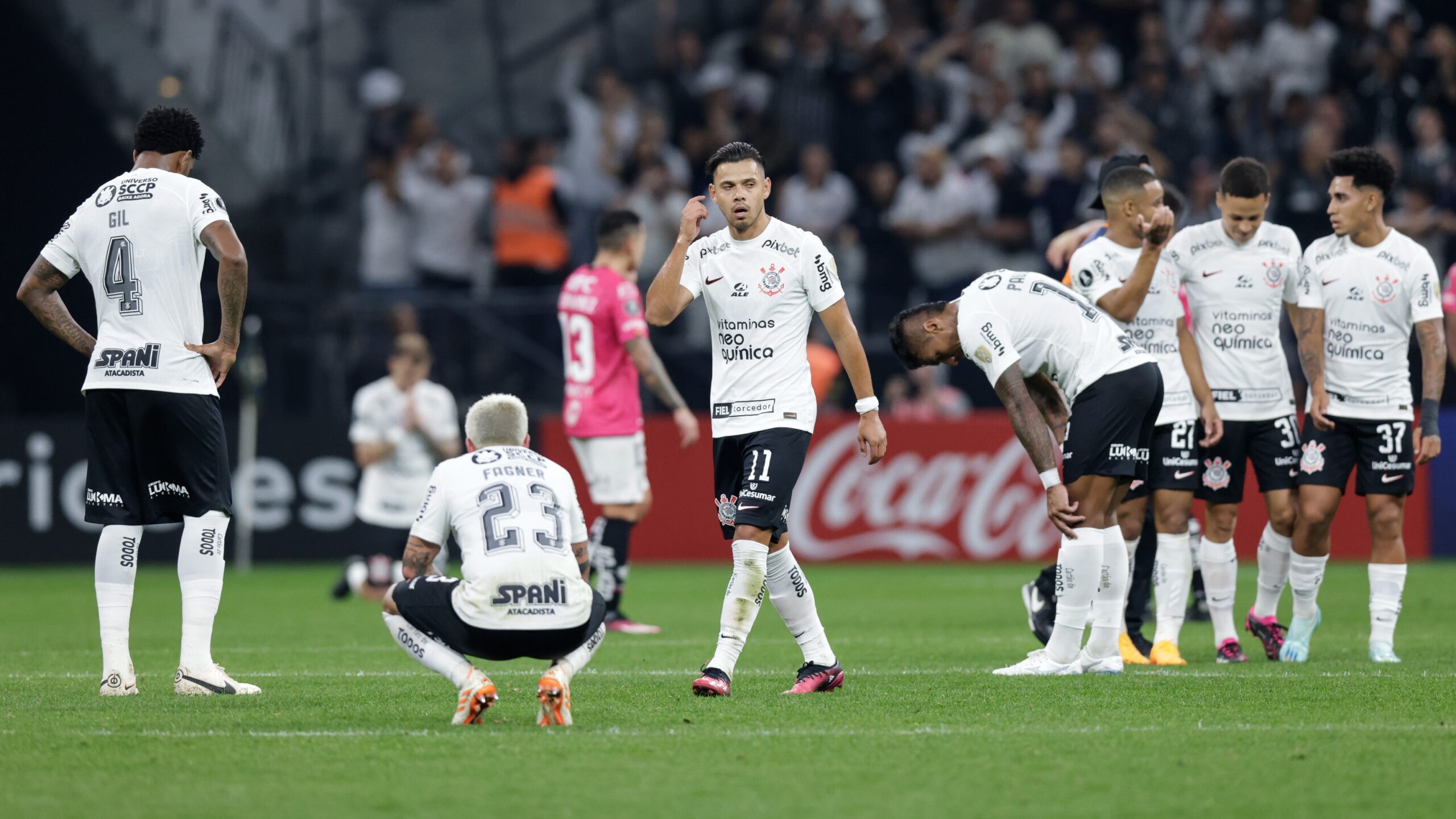 Corinthians perde por 3 a 0 do Independiente del Valle e é eliminado da  Libertadores