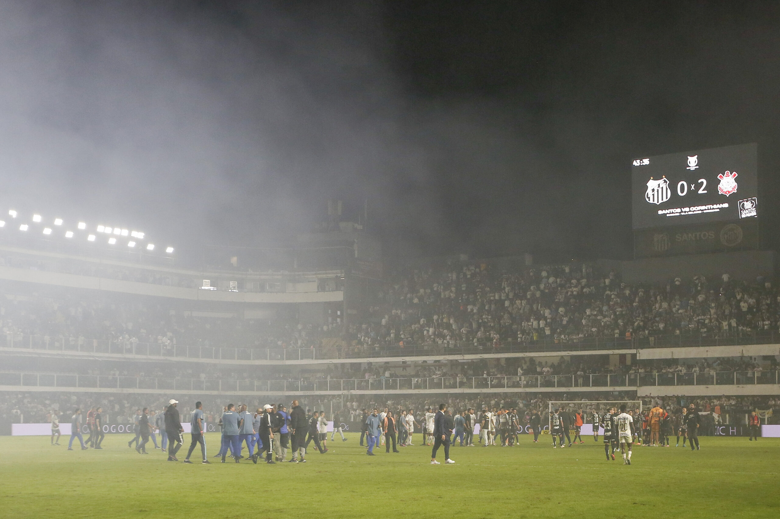 Corinthians vence clássico contra o Santos em jogo encerrado após