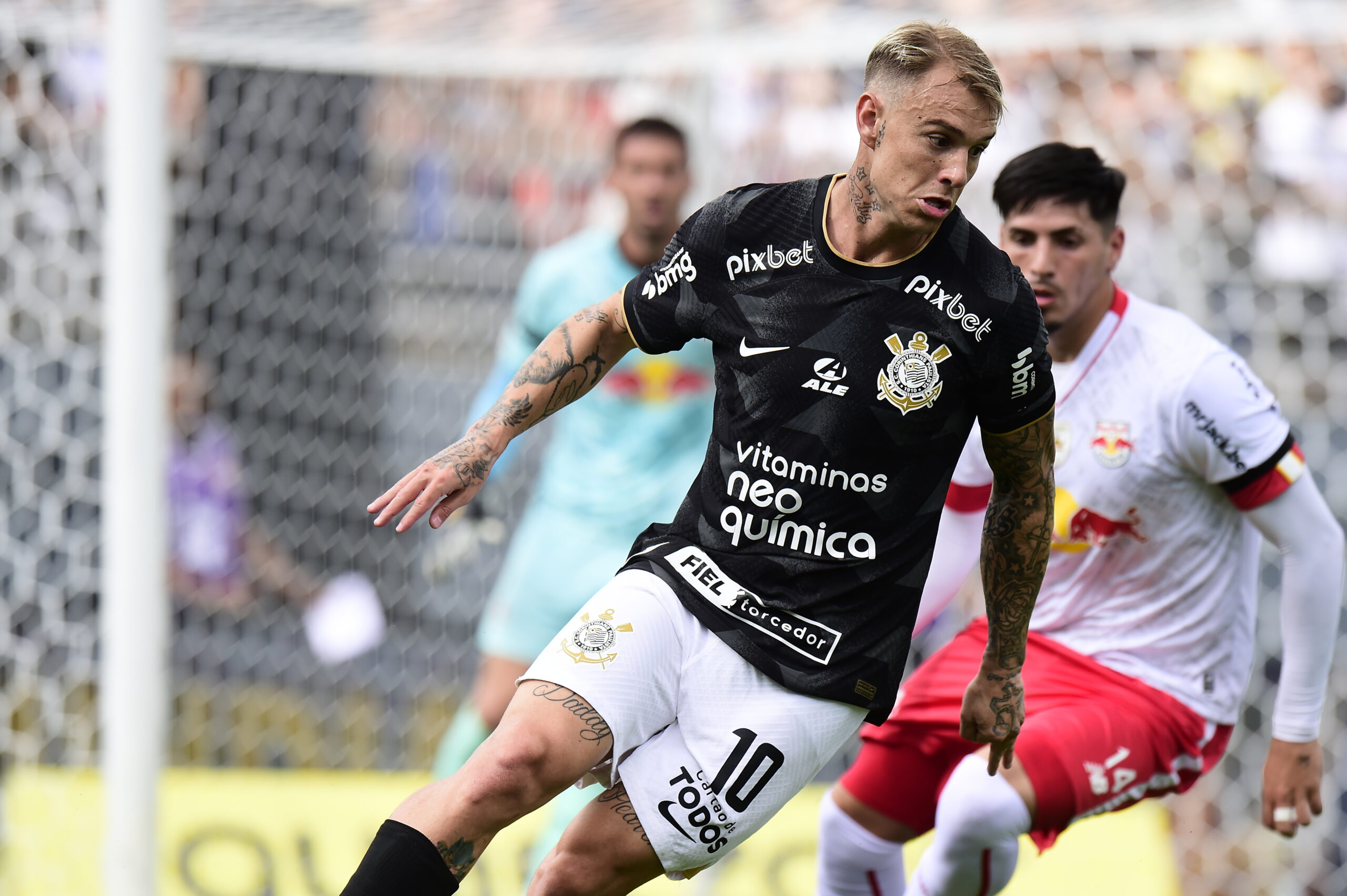 Corinthians busca empate nos acréscimos contra o Red Bull