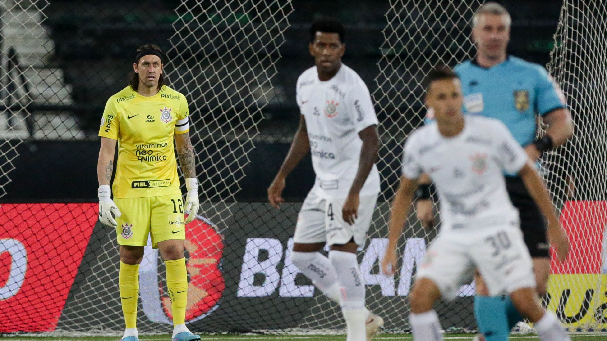 Corinthians é superado pelo Brasília nos pênaltis e se despede da Copa do  Brasil de Futsal