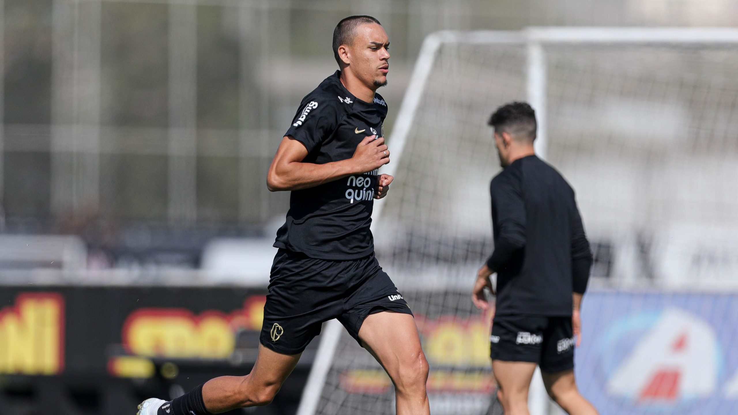 Emprestado pela Chapecoense, atacante Wesley Natã reforça o