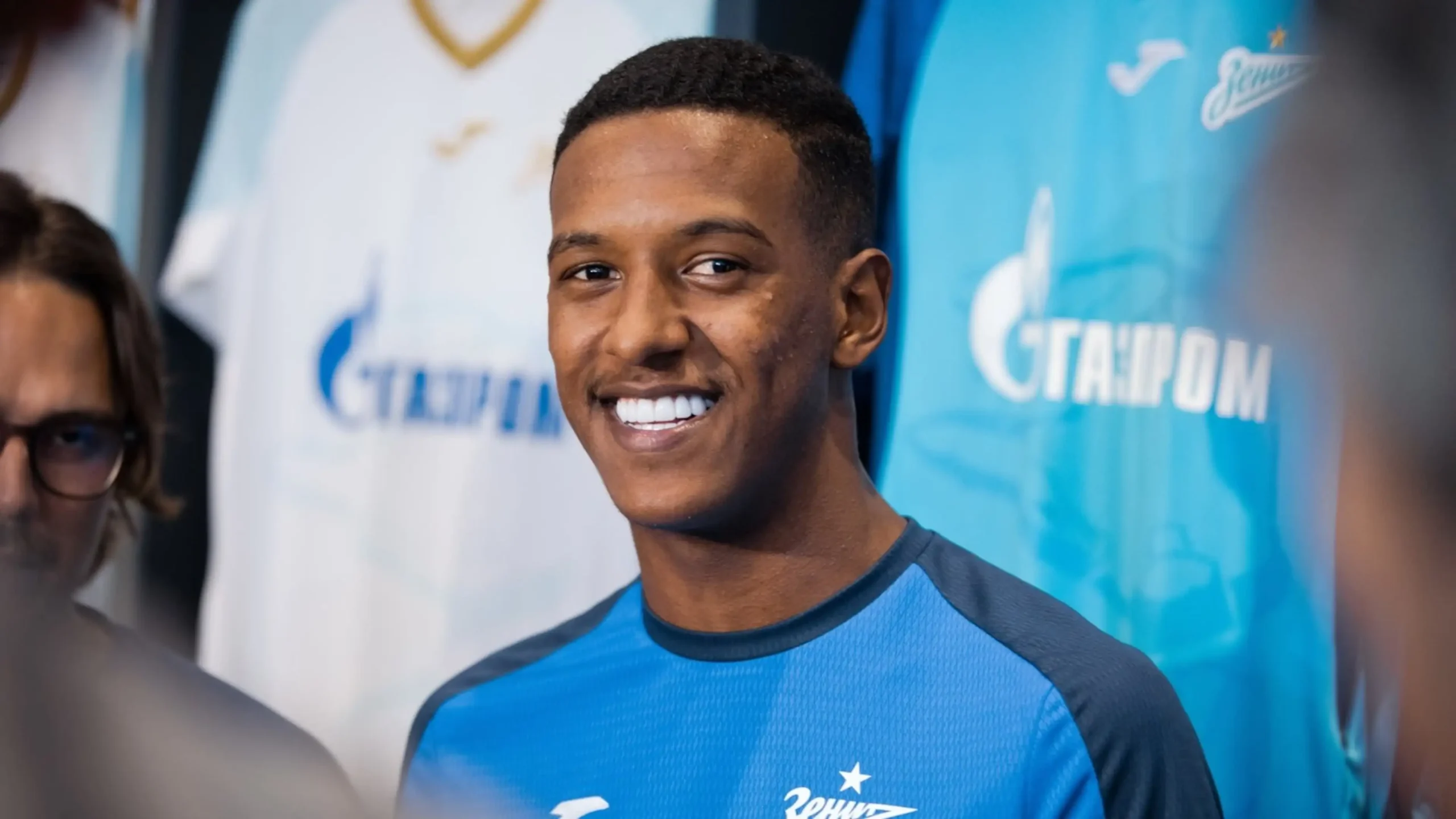 Convocado, Robert Renan estreia com vitória e boa atuação pelo Zenit