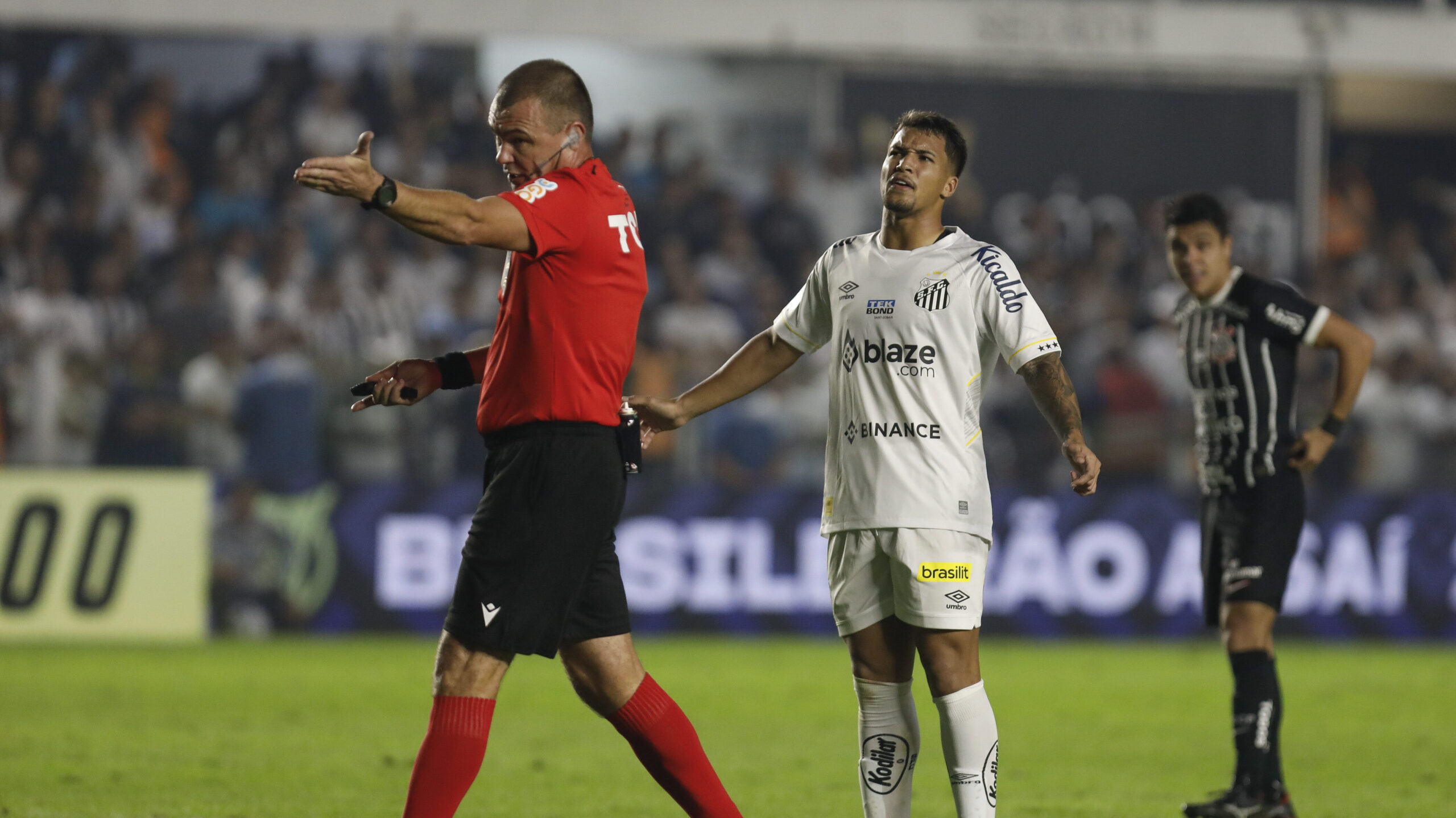 Definida a arbitragem para o jogo entre Corinthians x América-MG na Copa do  Brasil