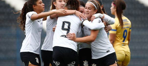 Corinthians anuncia entrada gratuita para jogo contra o São José pelo Paulista  Feminino